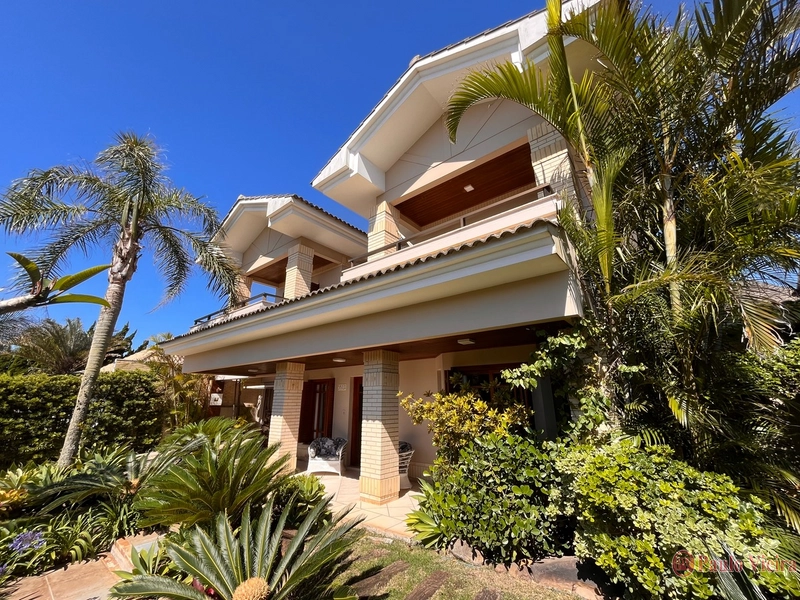 ATLÂNTIDA - LINDO SOBRADO A DUAS QUADRAS DO MAR: 2ª foto da galeria de imagens do imóvel