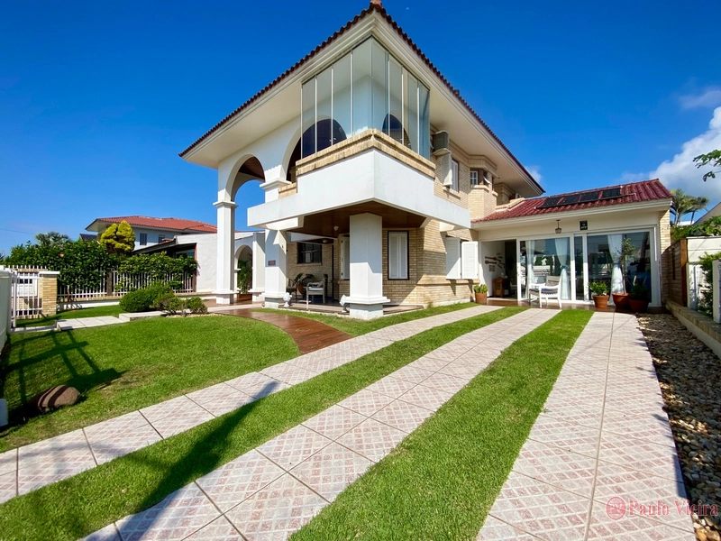 ATLÂNTIDA - SOBRADO FRENTE LESTE A DUAS QUADRAS DO MAR!: 1ª foto da galeria de imagens do imóvel