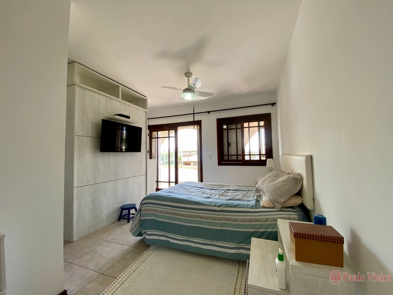 ATLÂNTIDA - SOBRADO FRENTE LESTE A DUAS QUADRAS DO MAR!: 46ª foto da galeria de imagens do imóvel