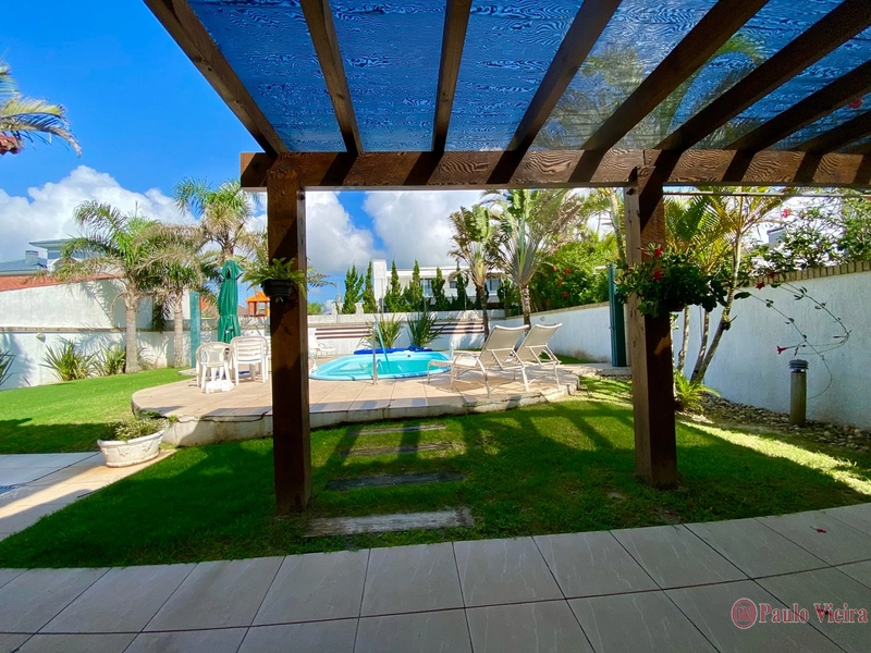 ATLÂNTIDA - SOBRADO FRENTE LESTE A DUAS QUADRAS DO MAR!: 36ª foto da galeria de imagens do imóvel