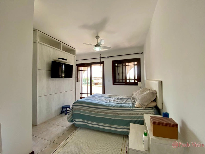 ATLÂNTIDA - SOBRADO FRENTE LESTE A DUAS QUADRAS DO MAR!: 45ª foto da galeria de imagens do imóvel