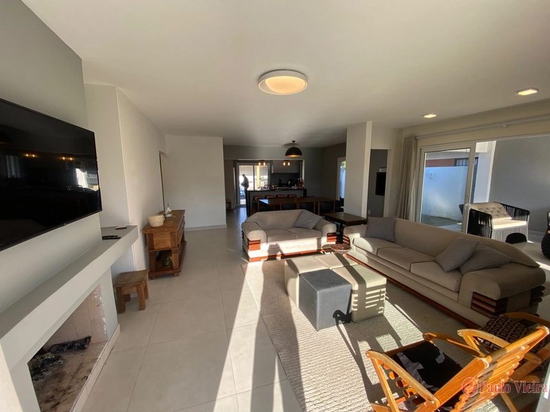 CENTRO - CHARMOSA CASA TÉRREA: 11ª foto da galeria de imagens do imóvel