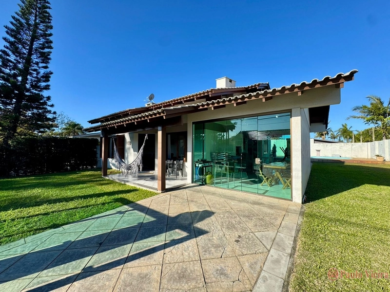 ATLÂNTIDA - LINDA CASA TÉRREA EM ÓTIMA LOCALIZAÇÃO: 6ª foto da galeria de imagens do imóvel