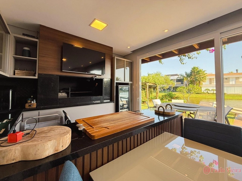 ENSEADA - SOBRADO DE ALTO PADRÃO EM CONDOMÍNIO FECHADO: 15ª foto da galeria de imagens do imóvel