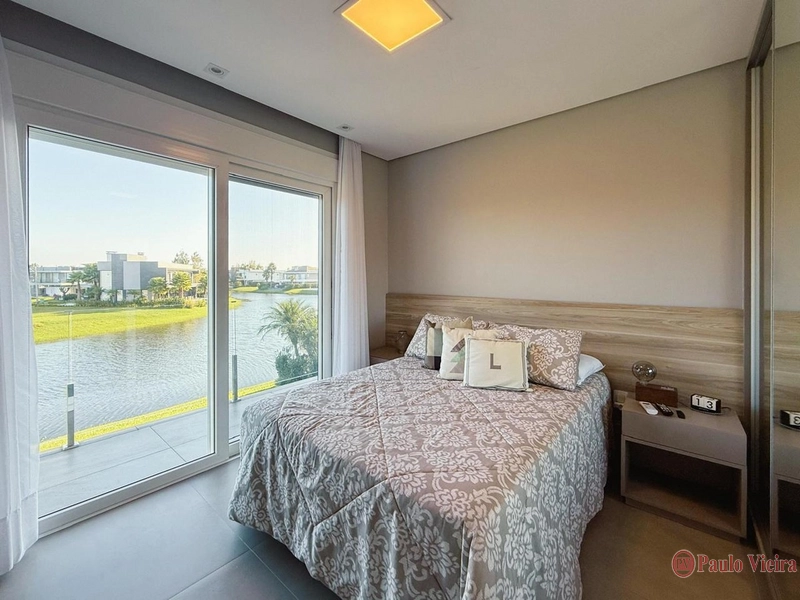 ENSEADA - SOBRADO DE ALTO PADRÃO EM CONDOMÍNIO FECHADO: 20ª foto da galeria de imagens do imóvel