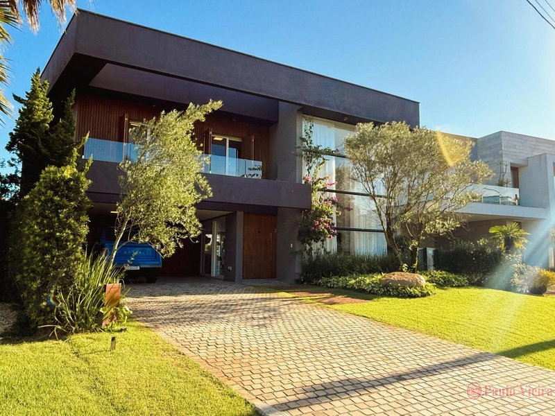 ENSEADA - SOBRADO DE ALTO PADRÃO EM CONDOMÍNIO FECHADO: 2ª foto da galeria de imagens do imóvel