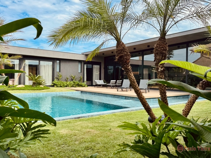 ATLÂNTIDA - EXCELENTE CASA FRENTE OESTE, EM OTIMA LOCALIZAÇÃO