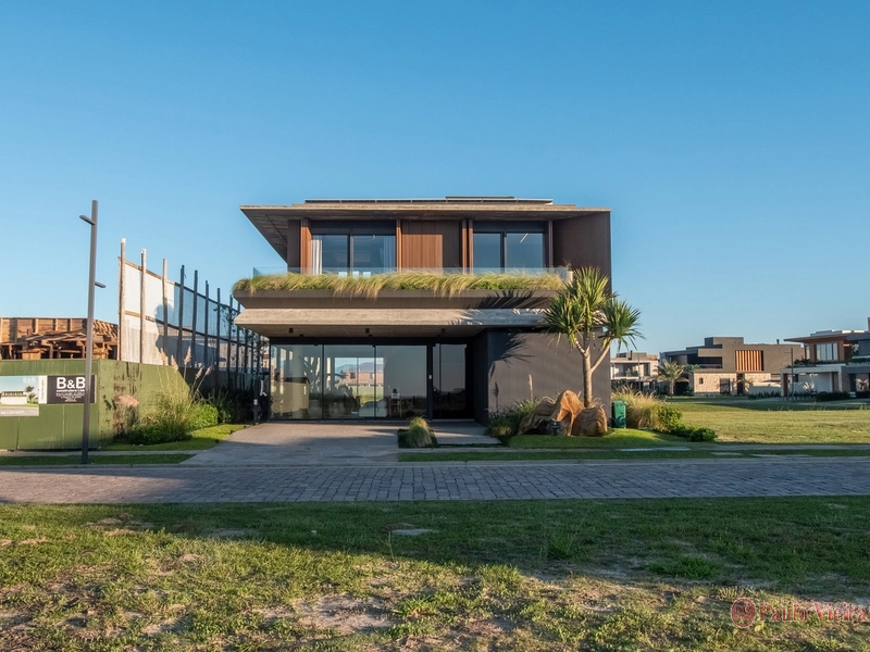 LOS COBOS - RESIDÊNCIA DE ALTO PADRÃO: 2ª foto da galeria de imagens do imóvel