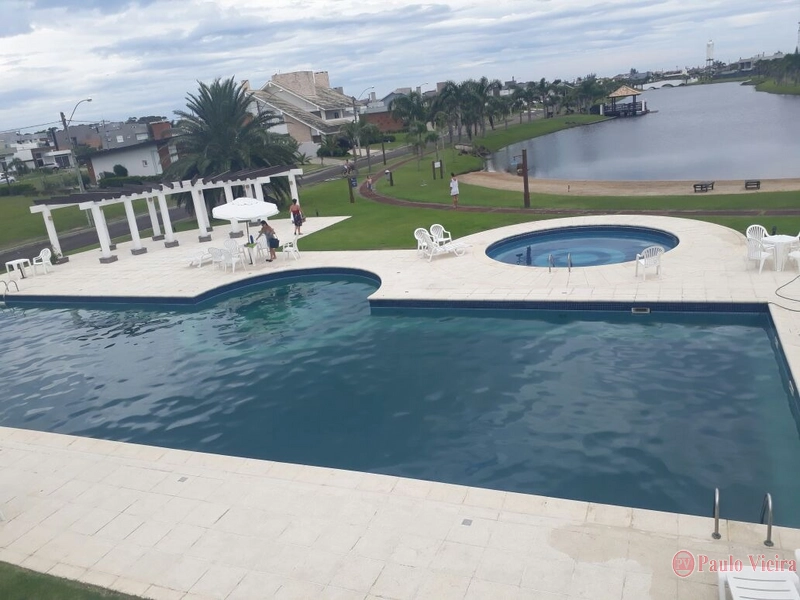QUINTAS DO LAGO - CASA TÉRREA COM 4 SUÍTES