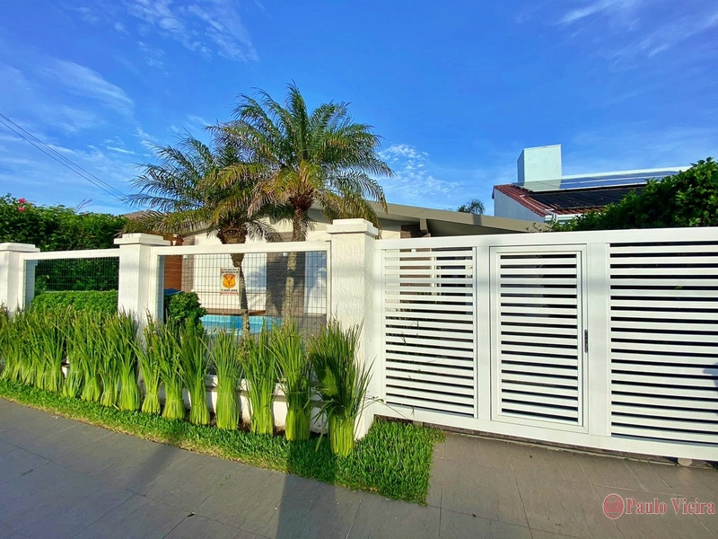 XANGRI-LÁ - CASA TÉRREA FRENTE SERRA, EM EXCELENTE LOCALIZAÇÃO: 2ª foto da galeria de imagens do imóvel