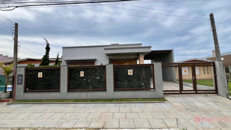 XANGRI-LÁ - CASA TÉRREA, FRENTE SERRA E EM ÓTIMA LOCALIZAÇÃO: 2ª foto da galeria de imagens do imóvel