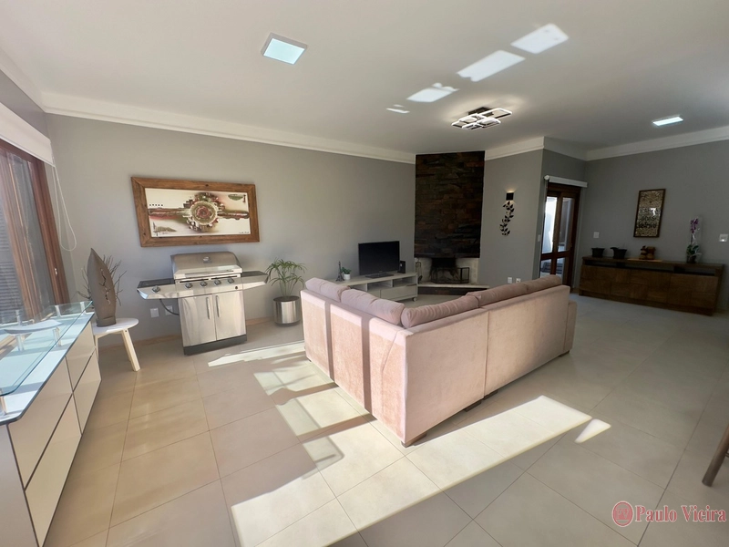 XANGRI-LÁ - CASA TÉRREA, FRENTE SERRA, EM ÓTIMA LOCALIZAÇÃO: 9ª foto da galeria de imagens do imóvel