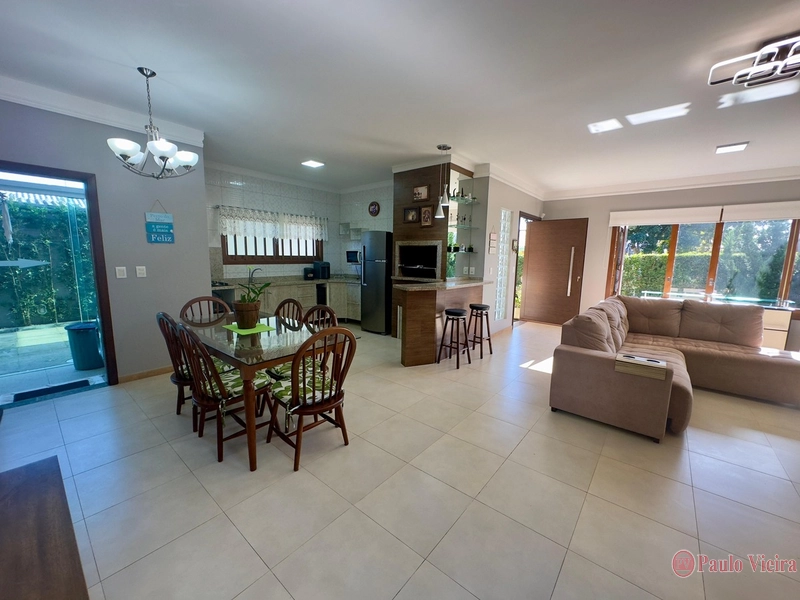 XANGRI-LÁ - CASA TÉRREA, FRENTE SERRA, EM ÓTIMA LOCALIZAÇÃO: 7ª foto da galeria de imagens do imóvel