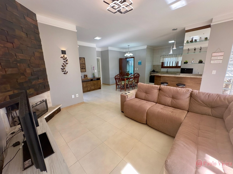 XANGRI-LÁ - CASA TÉRREA, FRENTE SERRA, EM ÓTIMA LOCALIZAÇÃO: 5ª foto da galeria de imagens do imóvel