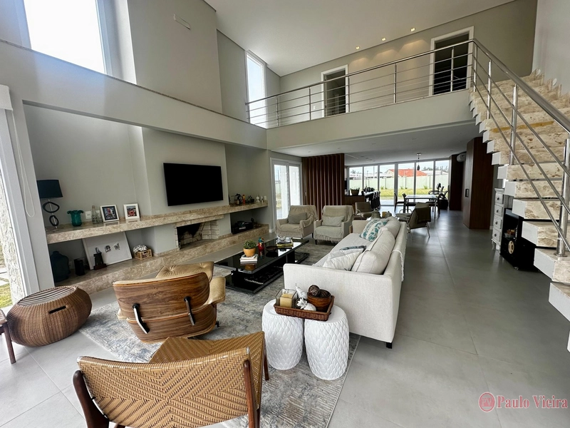 CELBRATION -  CASA  DE ALTO PADRÃO, CONFORTO E VISTA INCRÍVEL!: 4ª foto da galeria de imagens do imóvel