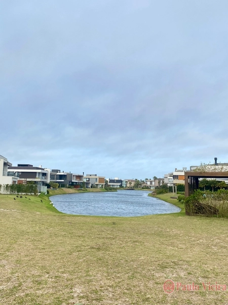 CELBRATION -  TERRENO DE ESQUINA COM VISTA PARA O LAGO!: 1ª foto da galeria de imagens do imóvel