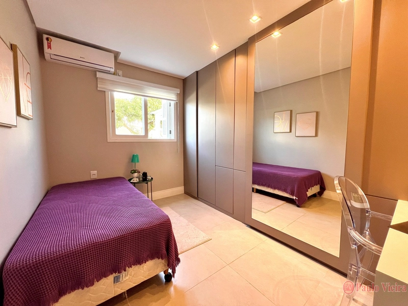 CENTRO - MARAVILHOSE RESIDÊNCIA DE DOIS TERRENOS: 23ª foto da galeria de imagens do imóvel