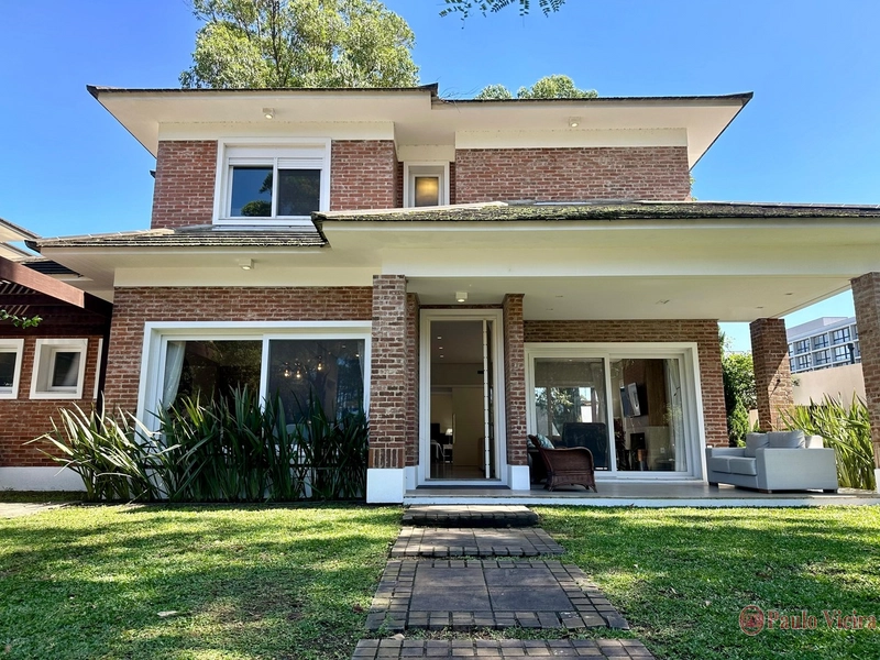 CARMEL - CHARMOSO SOBRADO FRENTE LESTE: 4ª foto da galeria de imagens do imóvel