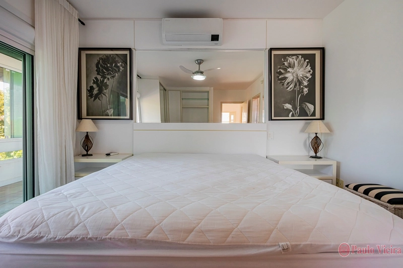 XANGRI-LÁ - CASA DESLUMBRANTE A UMA QUADRA DO MAR: 39ª foto da galeria de imagens do imóvel