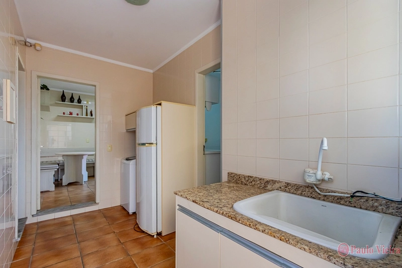 XANGRI-LÁ - CASA DESLUMBRANTE A UMA QUADRA DO MAR: 21ª foto da galeria de imagens do imóvel