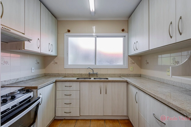 XANGRI-LÁ - CASA DESLUMBRANTE A UMA QUADRA DO MAR: 18ª foto da galeria de imagens do imóvel