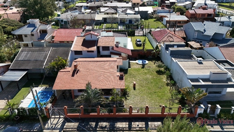 NOIVA DO MAR - ENCANTADORA CASA A DUAS QUADRAS DO MAR: 3ª foto da galeria de imagens do imóvel