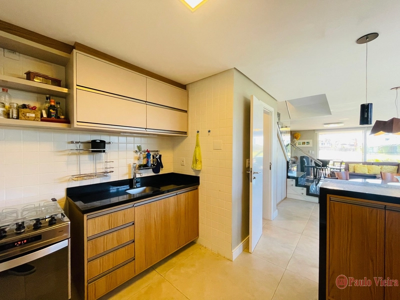 ONE - MARAVILHOSO SOBRADO EM CONDOMÍNIO FECHADO: 6ª foto da galeria de imagens do imóvel