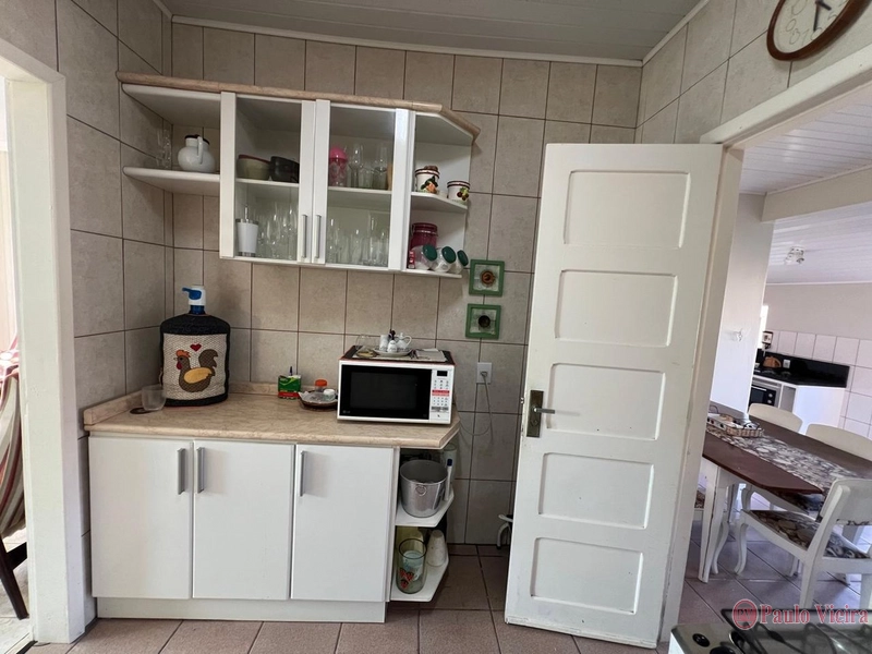 XANGRI-LÁ - CASA TÉRREA A POUCOS METROS DO MAR: 14ª foto da galeria de imagens do imóvel