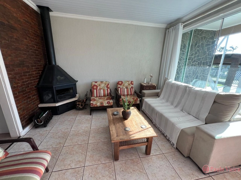 XANGRI-LÁ - CASA TÉRREA A POUCOS METROS DO MAR: 5ª foto da galeria de imagens do imóvel