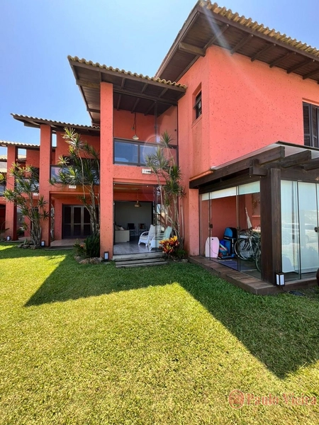 ATLÂNTIDA - DUPLEX FRENTE MAR, EXCELENTE LOCALIZAÇÃO!: 4ª foto da galeria de imagens do imóvel