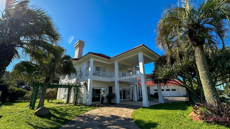 GREEN VILLAGE - MARAVILHOSA CASA EM CONDOMÍNIO FECHADO