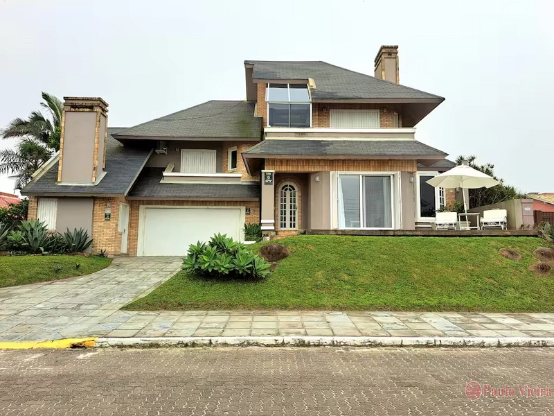 ATLÂNTIDA - EXCELENTE SOBRADO BEIRA MAR: 1ª foto da galeria de imagens do imóvel