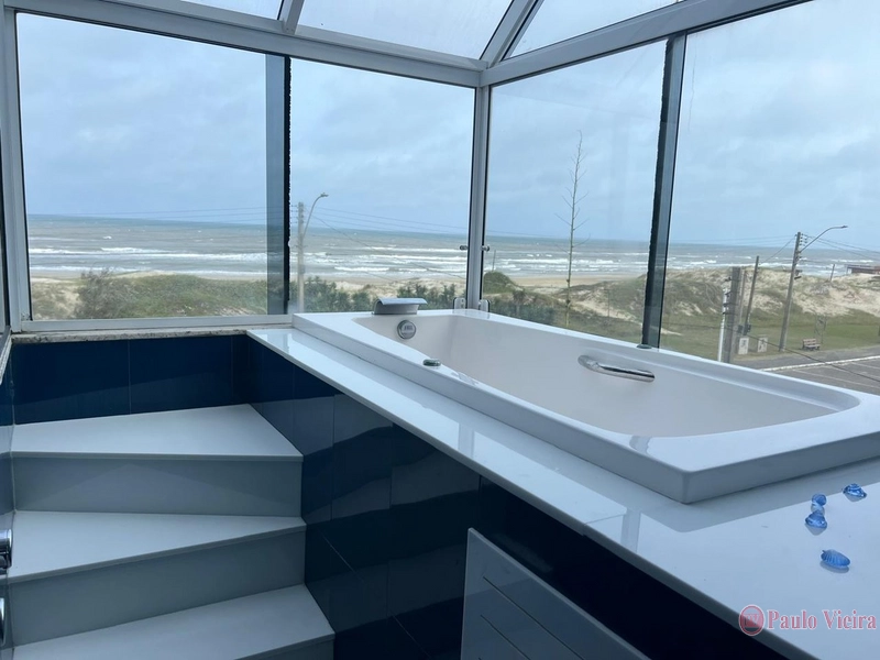 ATLÂNTIDA - EXCELENTE SOBRADO BEIRA MAR: 14ª foto da galeria de imagens do imóvel