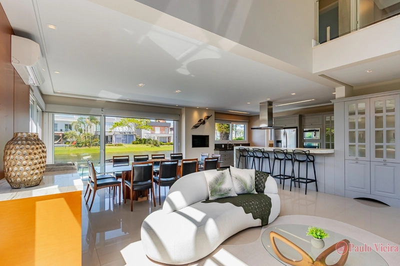 ENSEADA -  EXCELENTE SOBRADO BEIRA LAGO: 9ª foto da galeria de imagens do imóvel