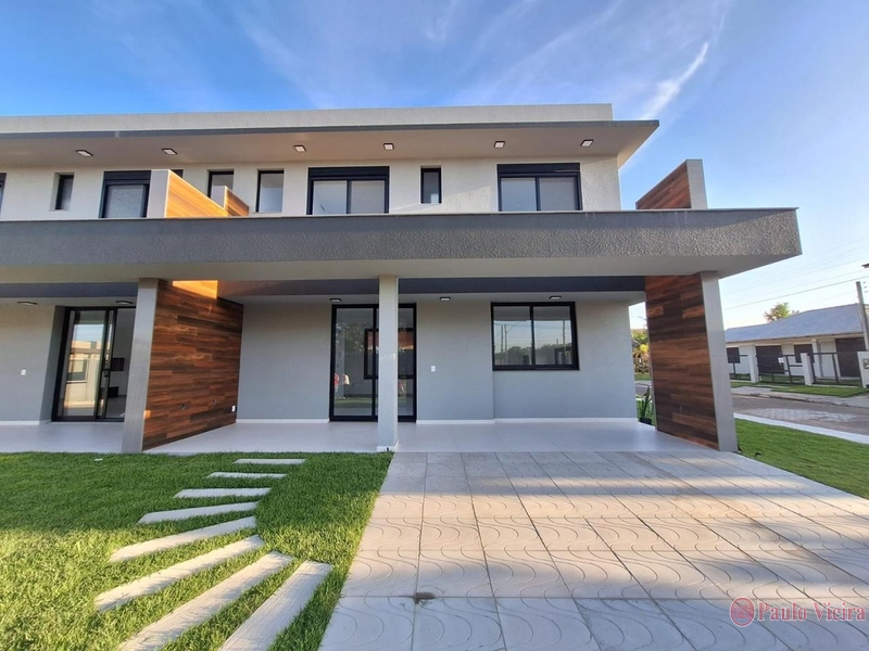 XANGRI-LÁ - SOBRADO GEMINADO COM 3 DORMITÓROS