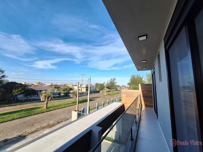 XANGRI-LÁ - SOBRADO GEMINADO COM 3 DORMITÓROS: 2ª foto da galeria de imagens do imóvel