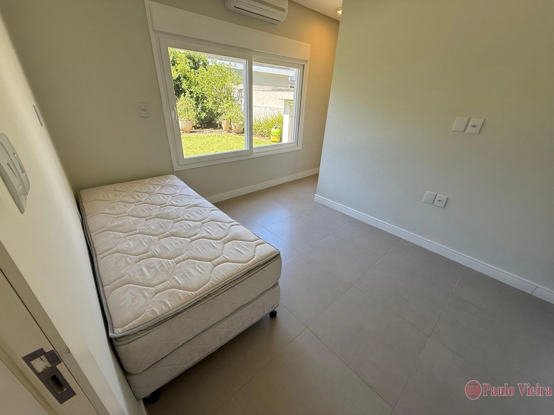 QUINTAS DO LAGO -  SOBRADO COM VISTA PARA O LAGO: 3ª foto da galeria de imagens do imóvel