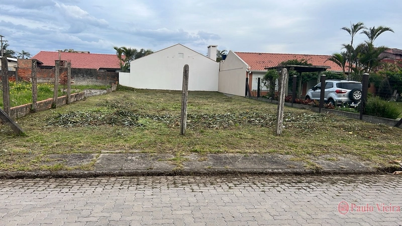 XANGRI-LÁ- TERRENO EM EXCELENTE LOCALIZAÇÃO