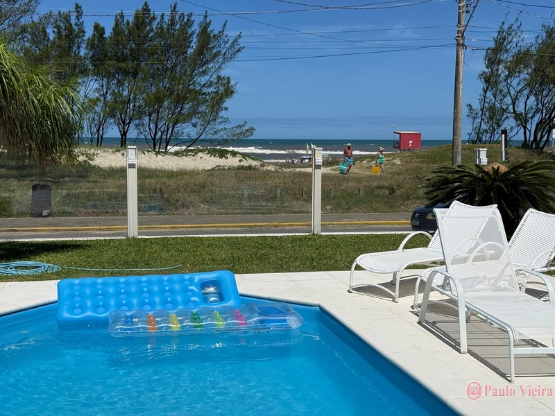 ATLÂNTIDA -  EXUBERANTE SOBRADO FRENTE MAR COM VISTA ETERNA: 15ª foto da galeria de imagens do imóvel