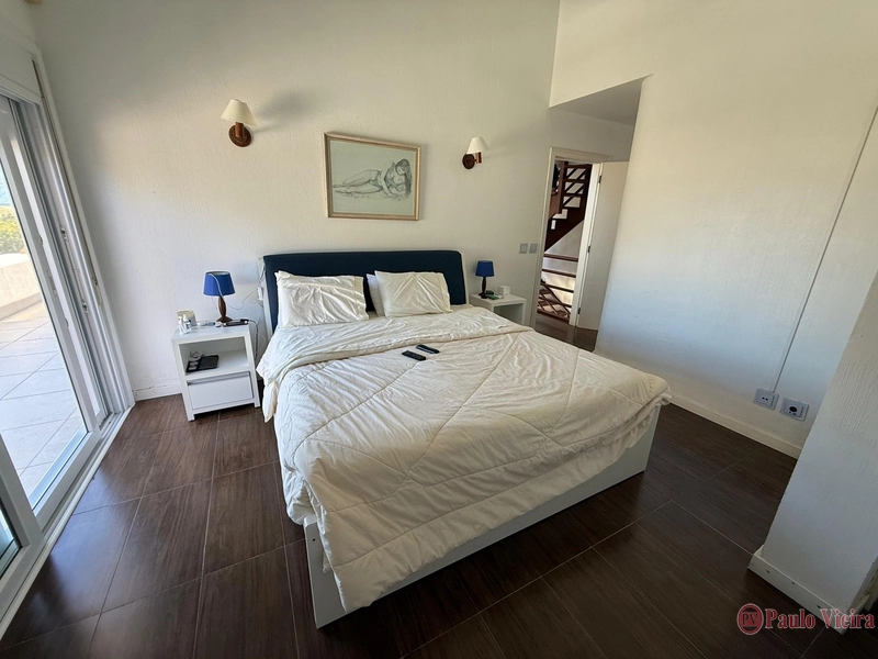 ATLÂNTIDA -  EXUBERANTE SOBRADO FRENTE MAR COM VISTA ETERNA: 30ª foto da galeria de imagens do imóvel