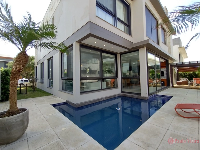 PLAYA VISTA - EXCELENTE SOBRADO COM 5 SUÍTES