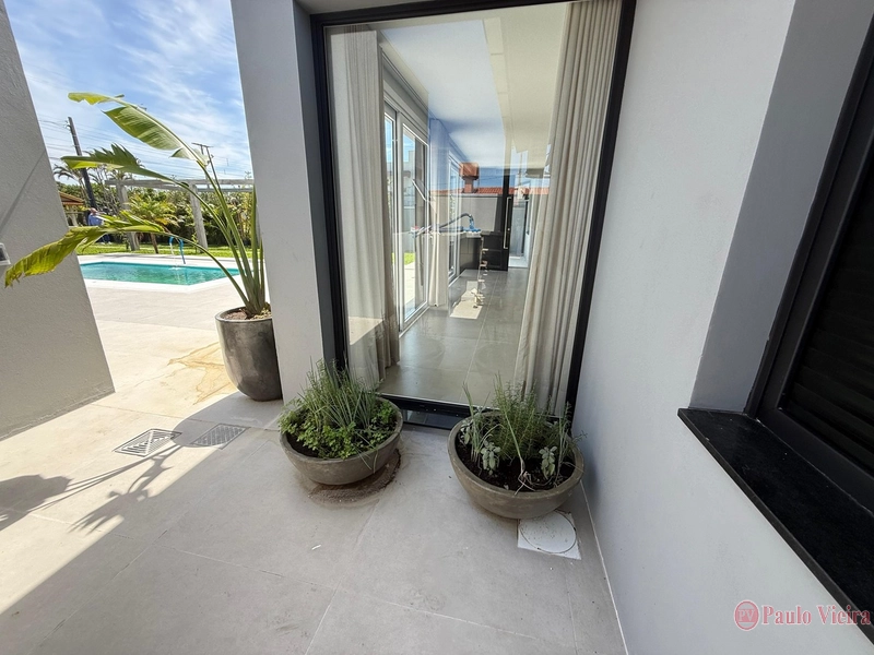 XANGRI-LÁ -  CASA TÉRREA COM 3 SUÍTES: 2ª foto da galeria de imagens do imóvel