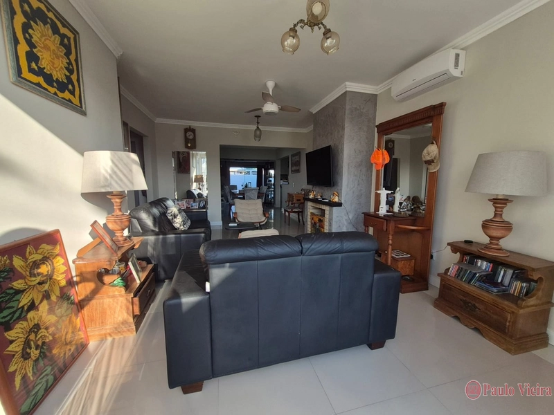 XANGRI-LÁ -  CASA TÉRREA COM 3 DORMITÓRIOS NO CENTRO: 5ª foto da galeria de imagens do imóvel