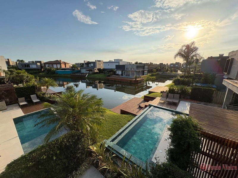 MALIBU - MARAVILHOSO SOBRADO MOBILIADO E DECORADO: 3ª foto da galeria de imagens do imóvel
