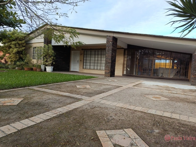ATLÂNTIDA - LINDA CASA EM ÓTIMA LOCALIZAÇÃO: 1ª foto da galeria de imagens do imóvel
