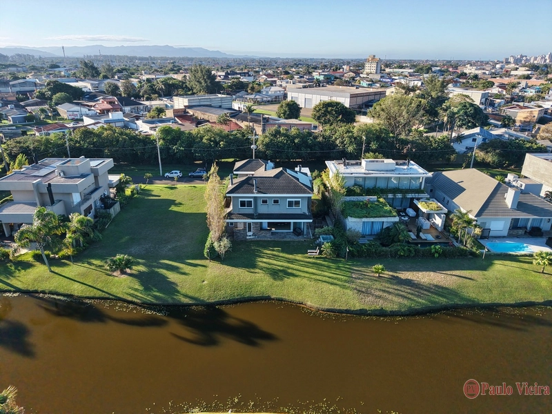 VILLAGGIO ATLÂNTIDA - LINDO SOBRADO BEIRA LAGO: 29ª foto da galeria de imagens do imóvel