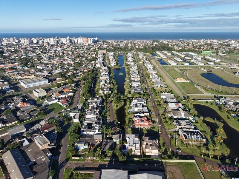 VILLAGGIO ATLÂNTIDA - LINDO SOBRADO BEIRA LAGO: 27ª foto da galeria de imagens do imóvel