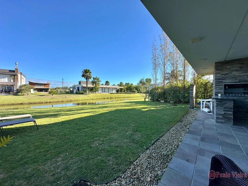 VILLAGGIO ATLÂNTIDA - LINDO SOBRADO BEIRA LAGO: 13ª foto da galeria de imagens do imóvel