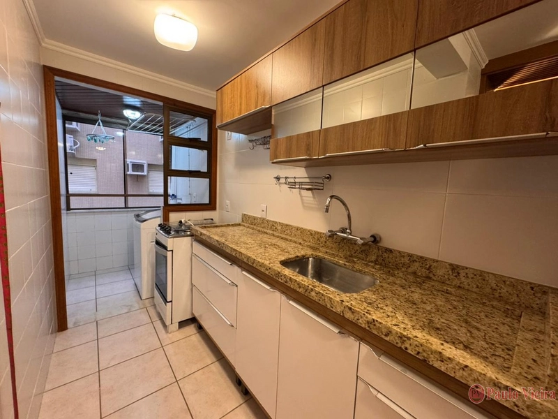 ATLÂNTIDA - EXCELENTE APARTAMENTO A UMA QUADRA DO MAR: 4ª foto da galeria de imagens do imóvel