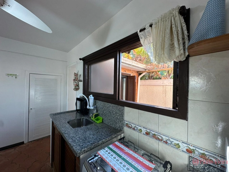XANGRI-LÁ - MARAVILHOSO DUPLEX PRÓXIMO AO MAR: 15ª foto da galeria de imagens do imóvel